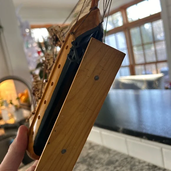 Mayflower Wooden Ship Model - Brown and Cream - Picture 8 of 8